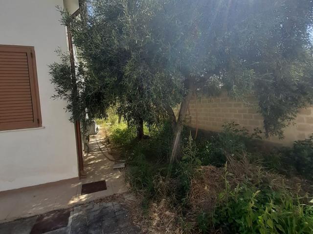 Villetta indipendente in vendita di 119 m² in Via delle Palme, 17
