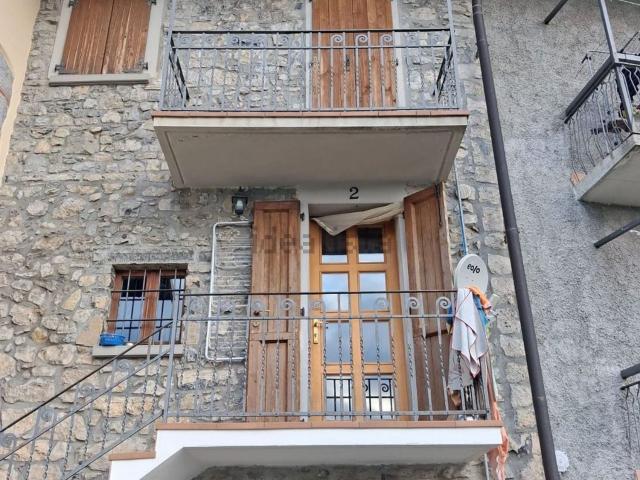 Villetta indipendente in vendita di 119 m² in Via Prisa Bassa
