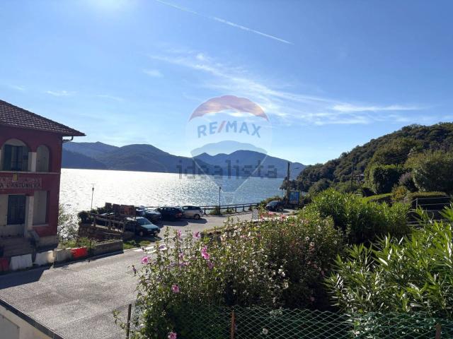 Villetta indipendente in vendita di 119 m² in Strada Statale 34 del Lago Maggiore