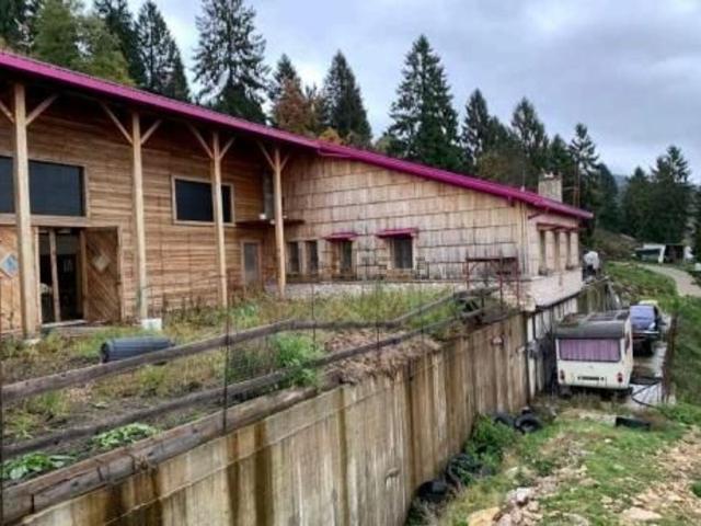 Villetta indipendente in vendita di 1208 m² in Via degli Scaligeri