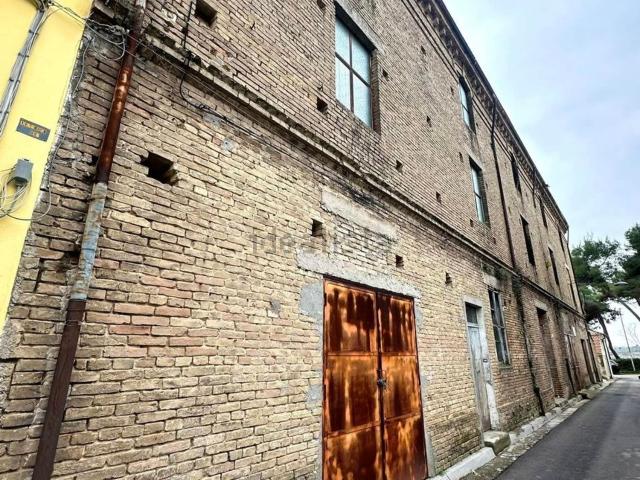 Villetta indipendente in vendita di 1200 m² in Via portanuova