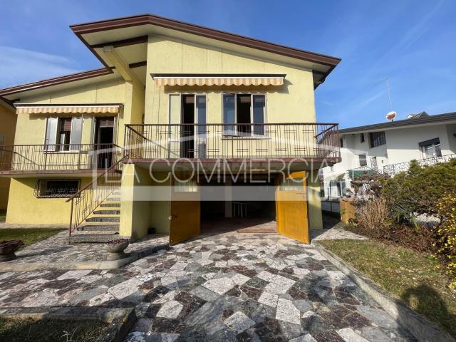 Villetta indipendente in vendita di 120 m²