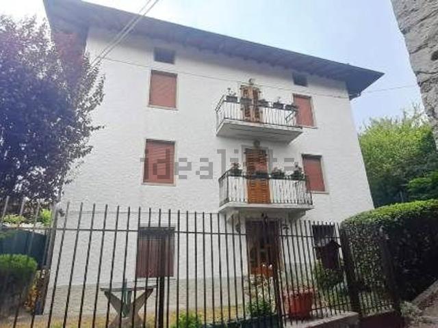 Villetta indipendente in vendita di 160 m² in Via Costa Berlendis, 11