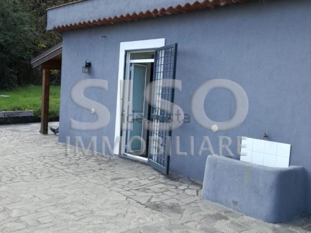 Villetta indipendente in vendita di 120 m² in Via Cava Parisi