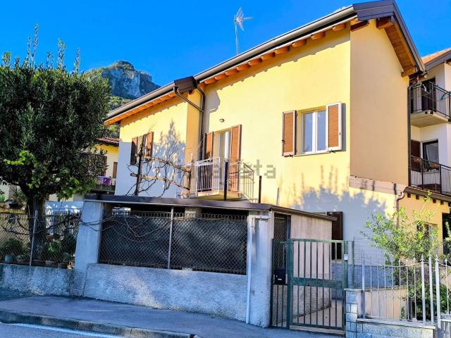 Villetta indipendente in vendita di 120 m² in Via Cà di Sbir, 7