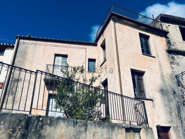 Villetta indipendente in vendita di 120 m² in Via Calabria