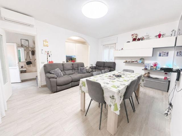 Villetta indipendente in vendita di 120 m² in Via Canton