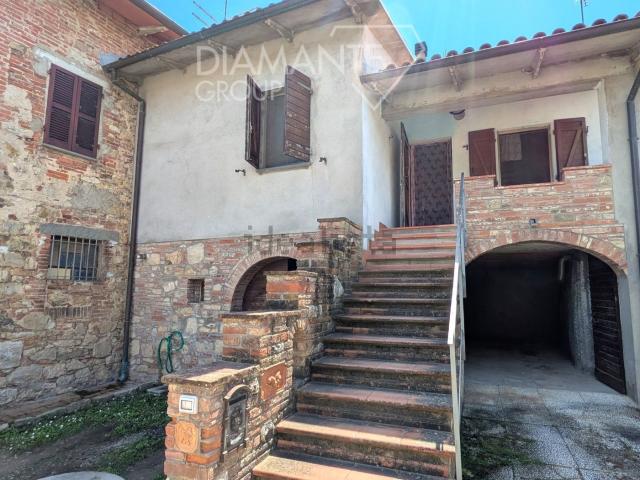 Villetta indipendente in vendita di 120 m² in Via carraia