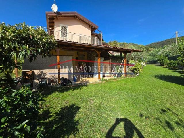 Villetta indipendente in vendita di 120 m² in Via Castagnara, 147