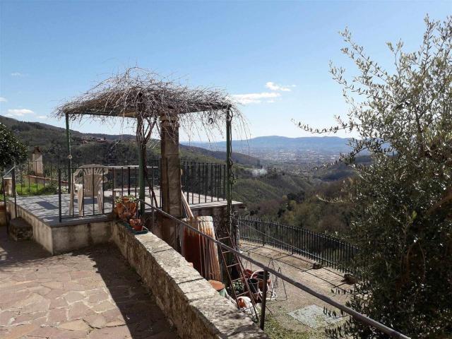 Villetta indipendente in vendita di 120 m² in Via Castel di Iano