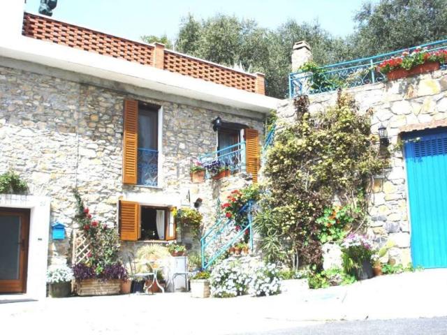 Villetta indipendente in vendita di 120 m² in Via Che Guevara