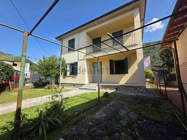 Villetta indipendente in vendita di 120 m² in Via Aldo Salvetti, 234