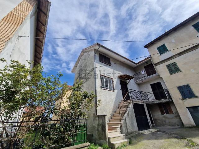 Villetta indipendente in vendita di 120 m² in Via Baldo, 15