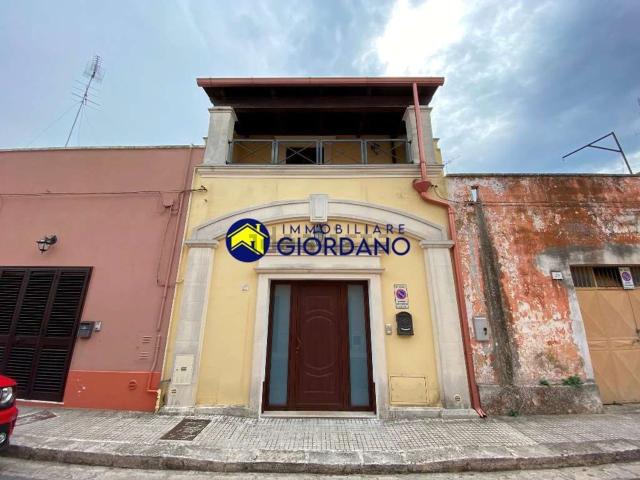 Villetta indipendente in vendita di 120 m² in Via Gennaro Abbate, 27
