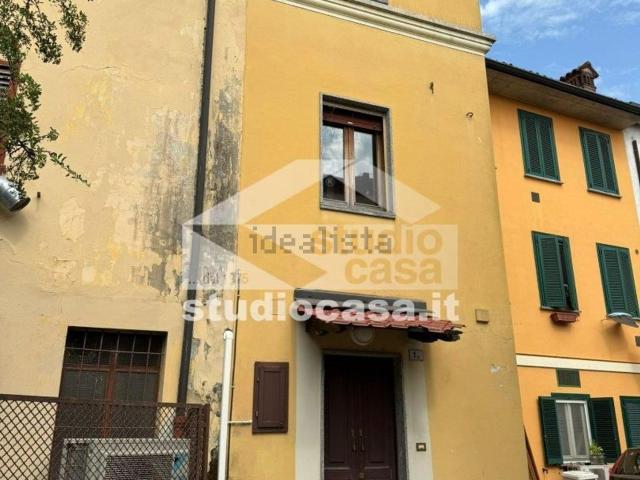 Villetta indipendente in vendita di 120 m² in Via Giuseppe Garibaldi