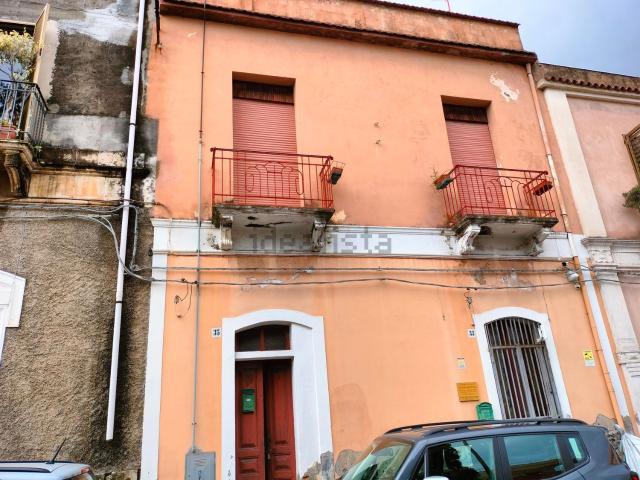 Villetta indipendente in vendita di 120 m² in Via Gravina, 35
