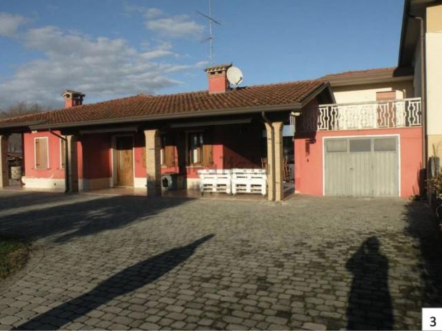 Villetta indipendente in vendita di 120 m² in Via Dante Alighieri, 33