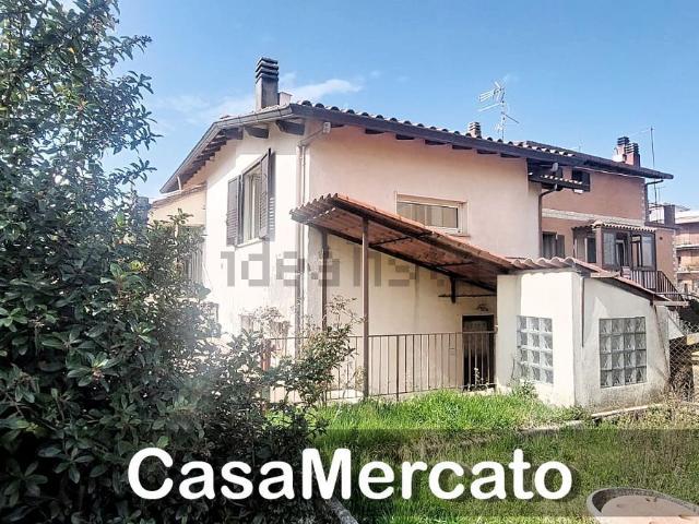 Villetta indipendente in vendita di 120 m² in Via dei Chiusini