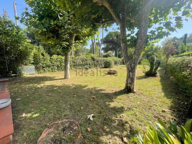 Villetta indipendente in vendita di 120 m² in Via dei Fichi, 54100