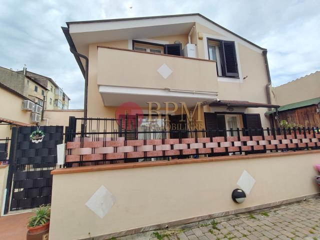 Villetta indipendente in vendita di 120 m² in Via delle Cateratte, 8