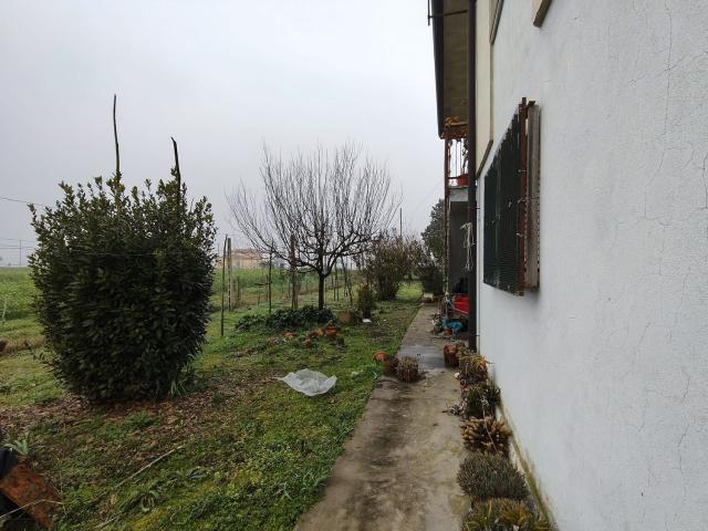 Villetta indipendente in vendita di 120 m² in Via Delta Del Po
