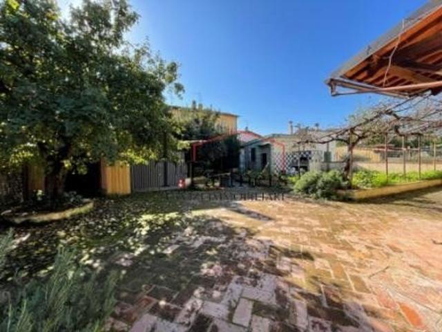 Villetta indipendente in vendita di 120 m² in Via di Brozzi