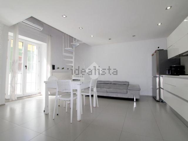Villetta indipendente in vendita di 120 m² in Via Emanuele di Giovine, 25