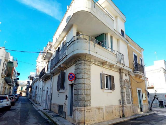 Villetta indipendente in vendita di 120 m² in Via Enrico Toti