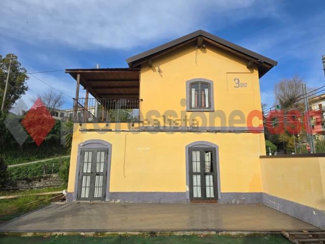 Villetta indipendente in vendita di 120 m² in Via Francesco Spirito