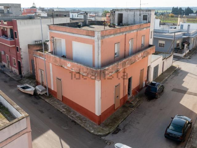 Villetta indipendente in vendita di 120 m² in Via Fratelli Bandiera, 37