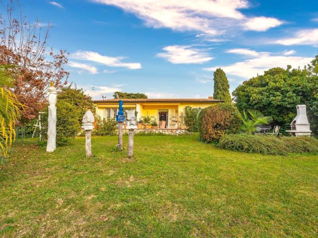 Villetta indipendente in vendita di 120 m² in Via Monsurei