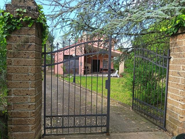 Villetta indipendente in vendita di 120 m² in Via Madonna delle Grazie, 6