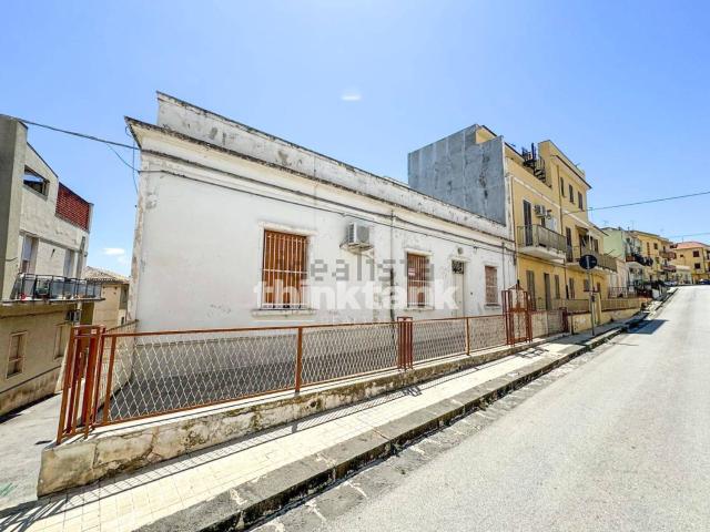 Villetta indipendente in vendita di 120 m² in Via Milano