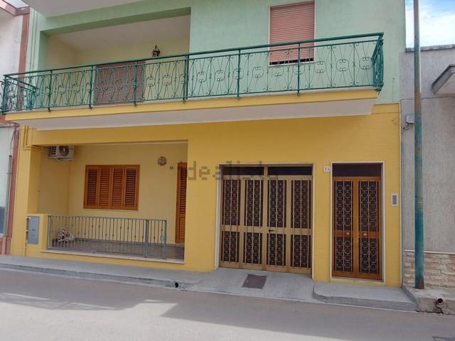 Villetta indipendente in vendita di 120 m² in Via N. Bixio
