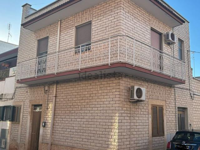 Villetta indipendente in vendita di 120 m² in Via Noci