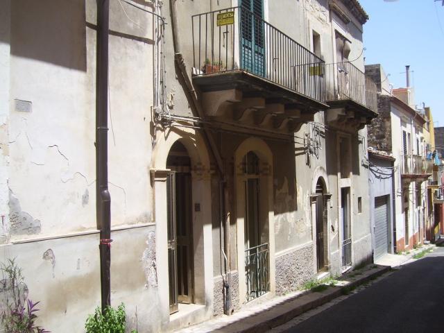 Villetta indipendente in vendita di 120 m² in Via SAN FRANCESCO, 220
