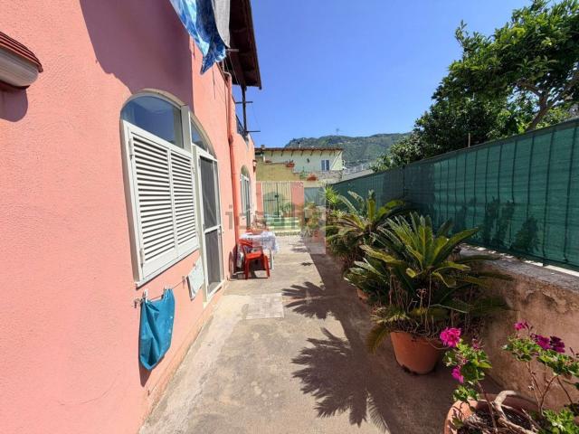 Villetta indipendente in vendita di 120 m² in Via San Gennaro, 84