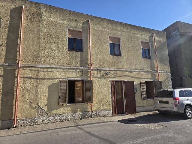 Villetta indipendente in vendita di 120 m² in Via Sardegna, 40