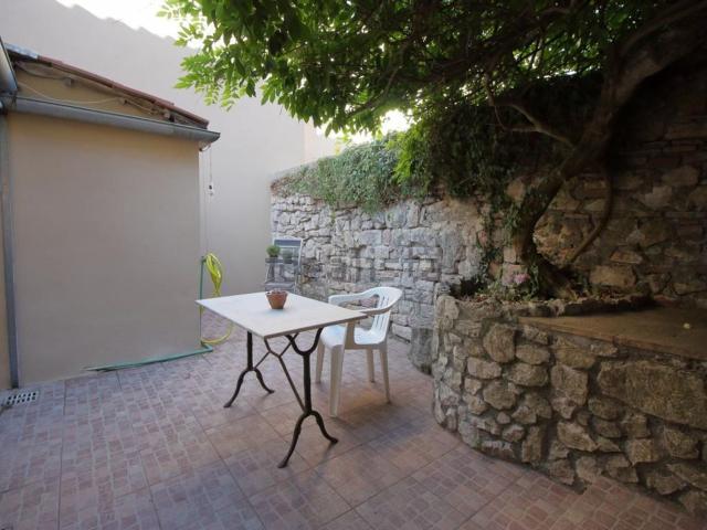 Villetta indipendente in vendita di 120 m² in Via Pereira, 2