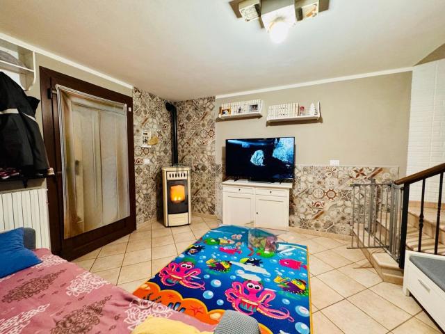 Villetta indipendente in vendita di 120 m² in Via Pierdomenico Frattini, 82
