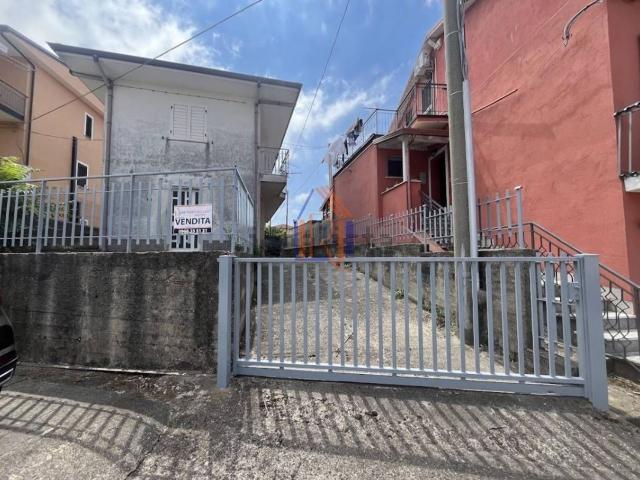 Villetta indipendente in vendita di 120 m² in Via Provinciale, 40