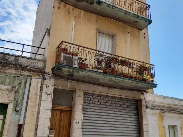 Villetta indipendente in vendita di 120 m² in Via Roma, 180