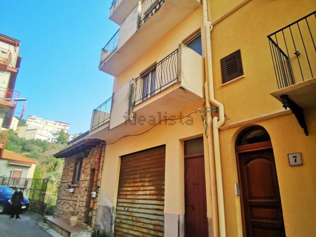 Villetta indipendente in vendita di 120 m² in Via Rossini