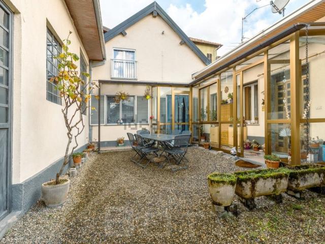 Villetta indipendente in vendita di 120 m² in Via Raveglia, 56