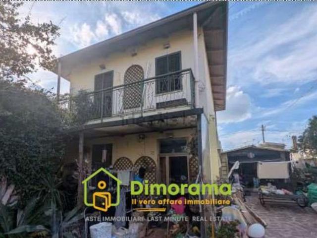 Villetta indipendente in vendita di 120 m² in Via Ravegnana, 453