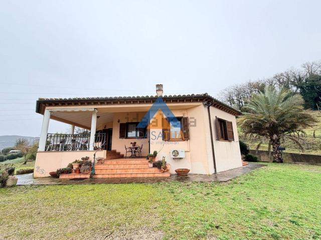 Villetta indipendente in vendita di 120 m² in Via Rimembranze, 8
