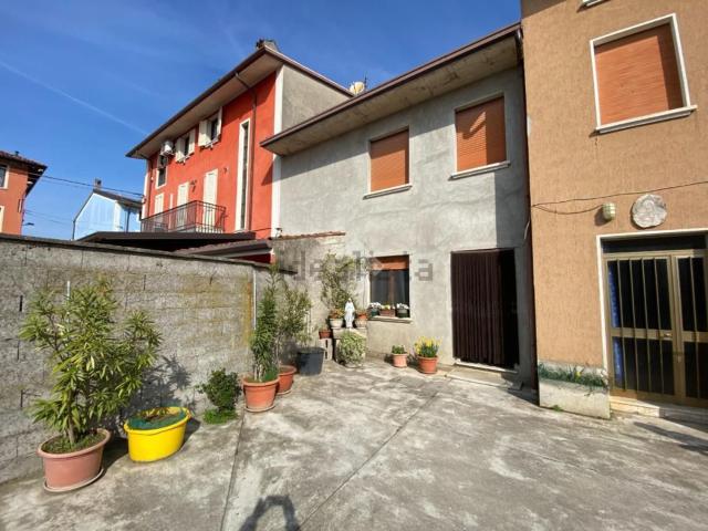 Villetta indipendente in vendita di 120 m² in Via Valle