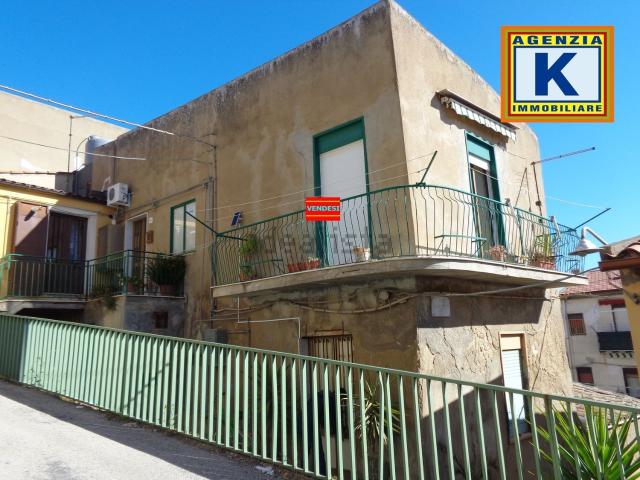 Villetta indipendente in vendita di 120 m² in Via Vicari, 16