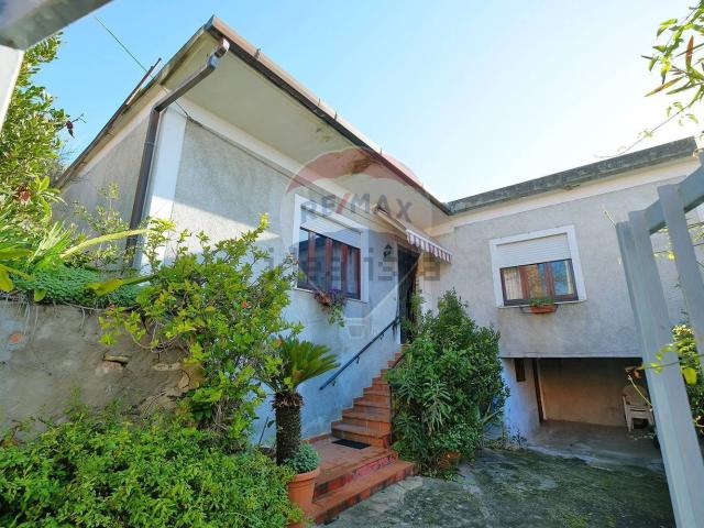 Villetta indipendente in vendita di 120 m² in Via XI Febbraio