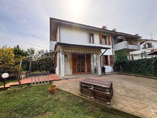 Villetta indipendente in vendita di 120 m² in Viale Giuseppe Verdi, 14